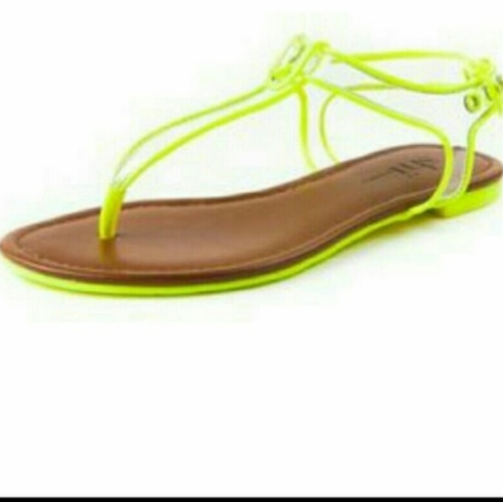 Lucia Neon green sandal